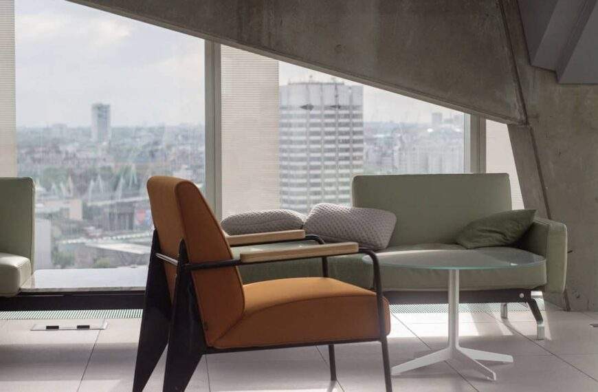 Photo Therapists office