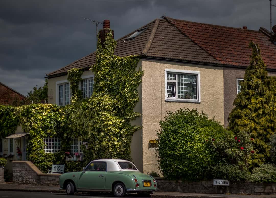 Photo Dual residence