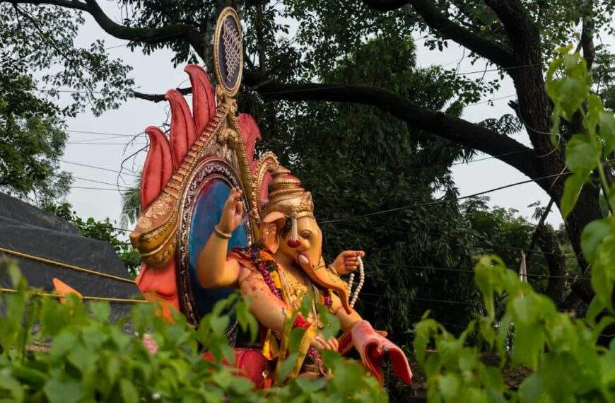 Photo Traditional wedding procession