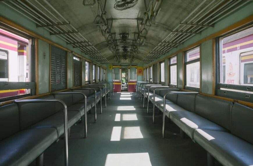 Photo Empty chair
