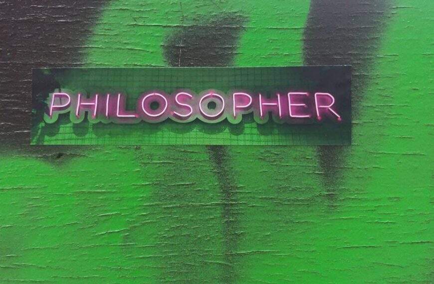 Photo Philosopher pondering