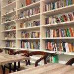 Photo Solomons bookshelf