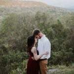 Photo Couple embracing