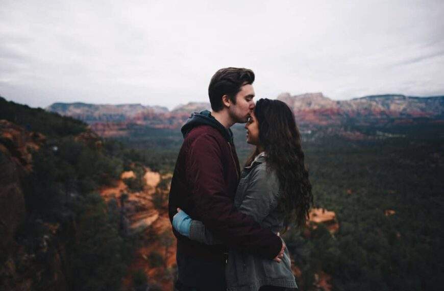 Photo Discreet couple