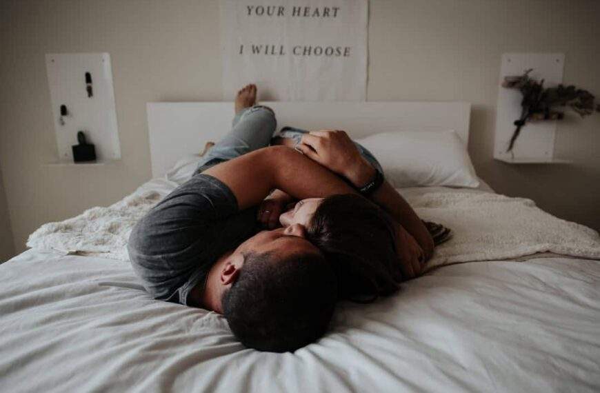 Photo Masked couple