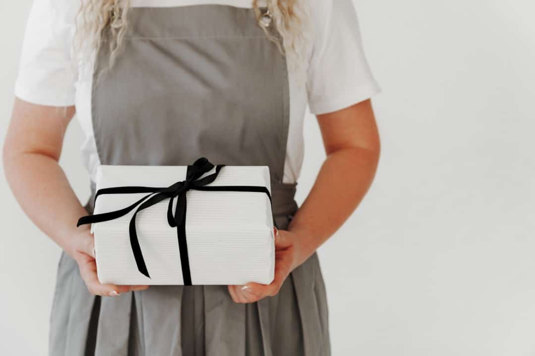 Das perfekte Verlobungsgeschenk von Freunden: Eine Anleitung