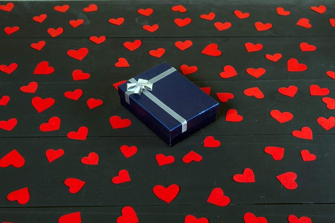 Das perfekte Verlobungsgeschenk für Freunde: Ideen und Tipps