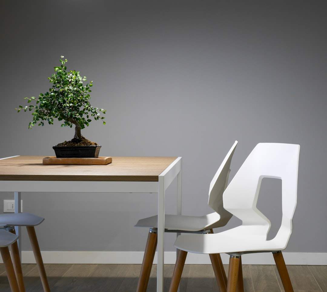 Photo Mahogany furniture