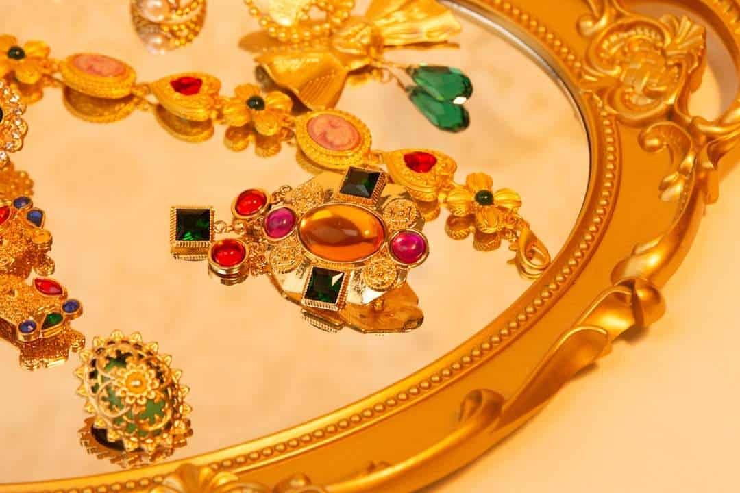 Photo Ruby jewelry
