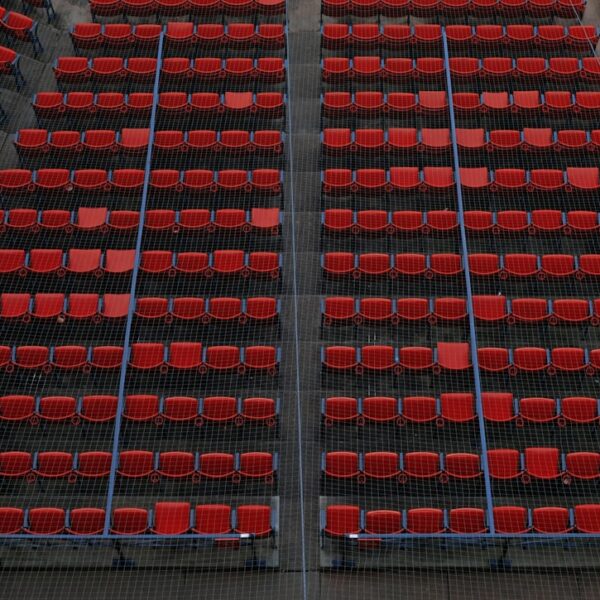 Photo seating arrangement planning