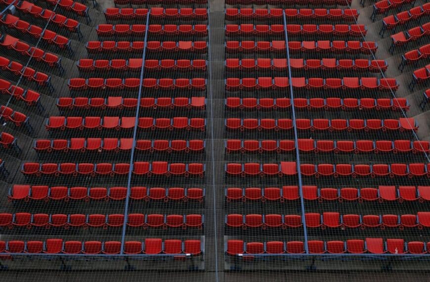 Photo seating arrangement planning